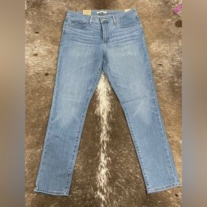 Levi’s Strauss & Co. Women’s 311 Shaping Skinny Size 14/32 NWT